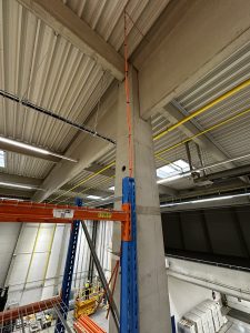 Propojení opticko-kouřových hlásičů v regálových prostorech-Skladová hala-D (SEGRO)