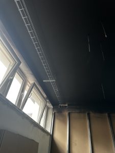 Uchycení kabelového žlabu pro slaboproud - KB Příbram
