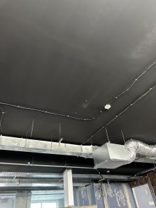 Uchycení silnoproudé kabeláže a propojení smyček osvětlení - KB Příbram