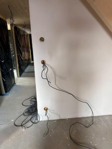 Vývody silnoproudé a slaboproudé instalace a osazení krabiček-RATIBOŘSKÉ HORY